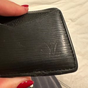 Men’s black LV cardholder